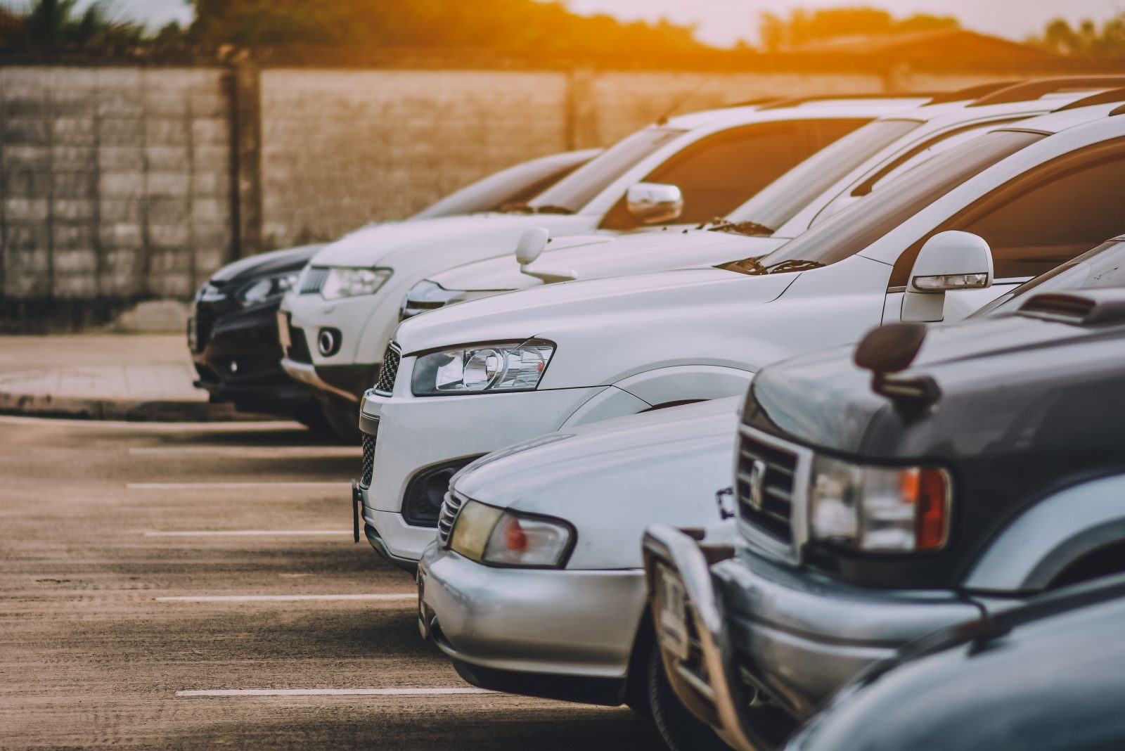 Automobily se stále častěji nakupují přes internet